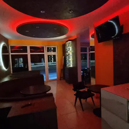 A1-1 Апартаменты *